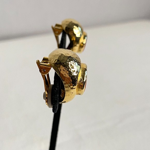 Tanner Clip On Earrings Pegasus Intaglio Carnelian Stone With Gold Tone Rim - Picture 4 of 9